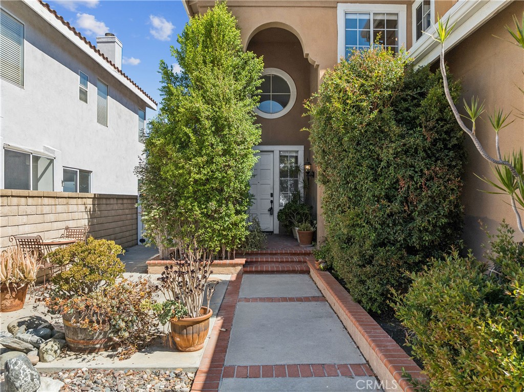 3215 Crystal Ridge Circle Property Photo 4