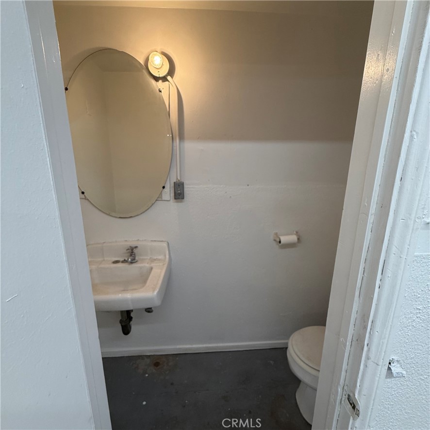 515 S Vermont Property Photo 11