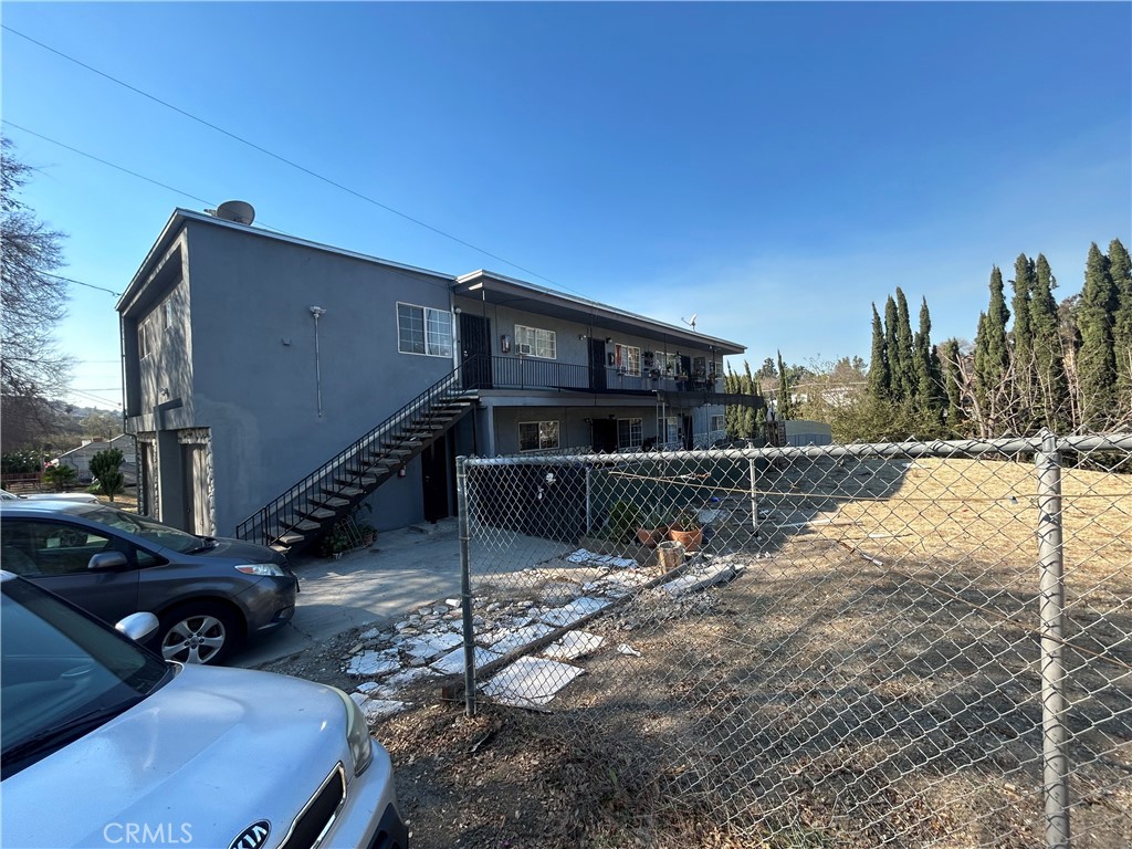 3753 Harriman Property Photo 6