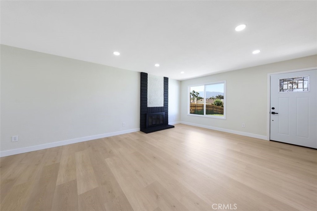 17041 Fairfax Property Photo 3
