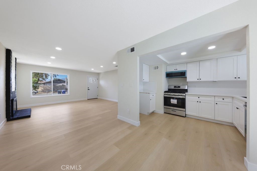 17041 Fairfax Property Photo 5