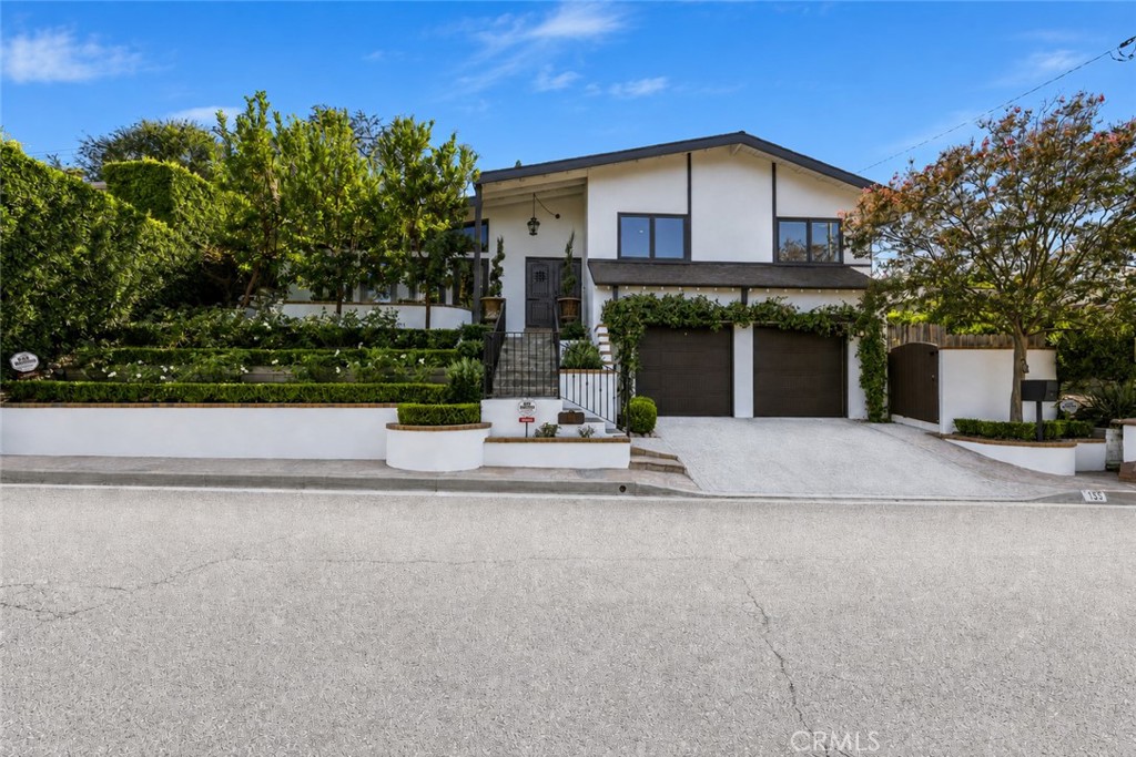 155 Malcolm Drive Property Photo 3