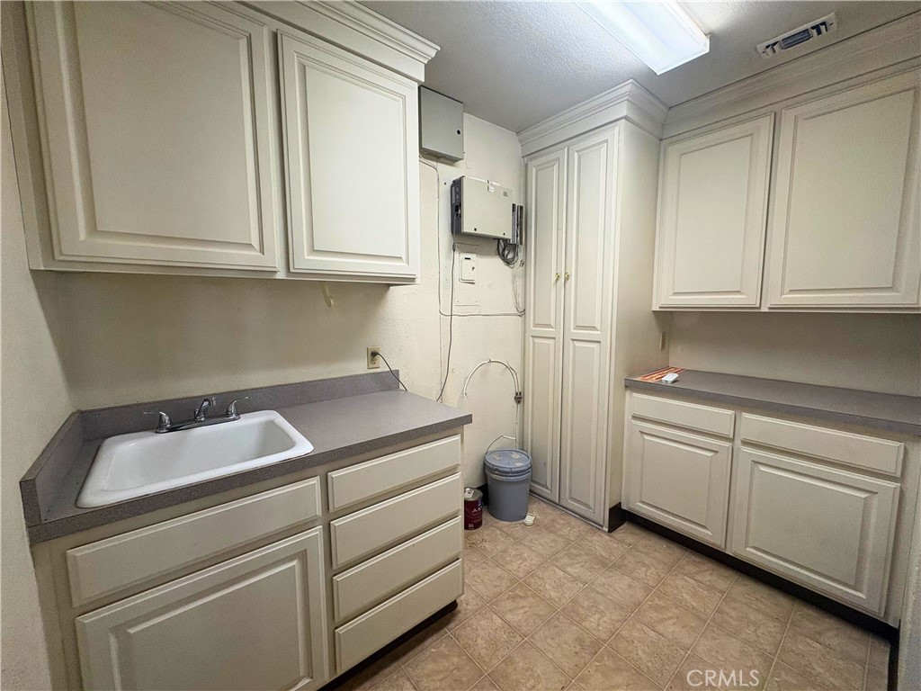 363 S Indian Hill Property Photo 10
