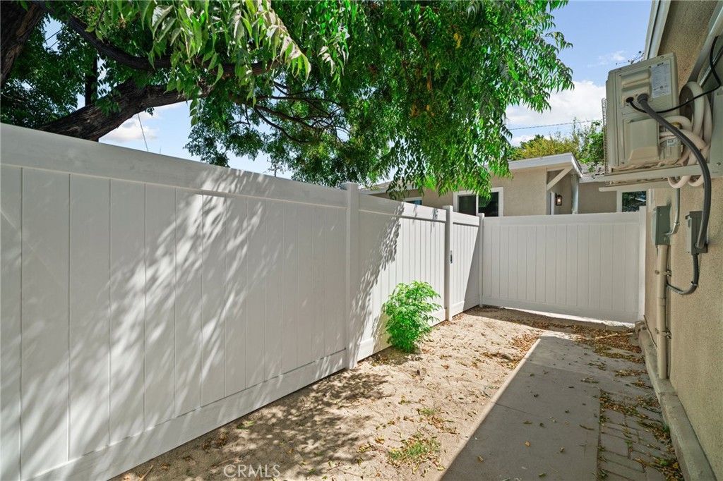 2225 Santa Anita Property Photo 25
