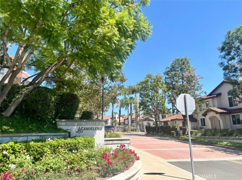 14 Via Entrada Property Photo 1