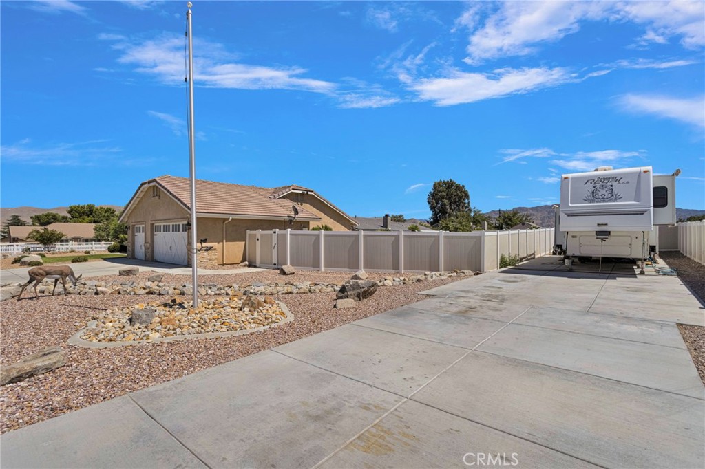 18155 Dunkirk Street Property Photo 10