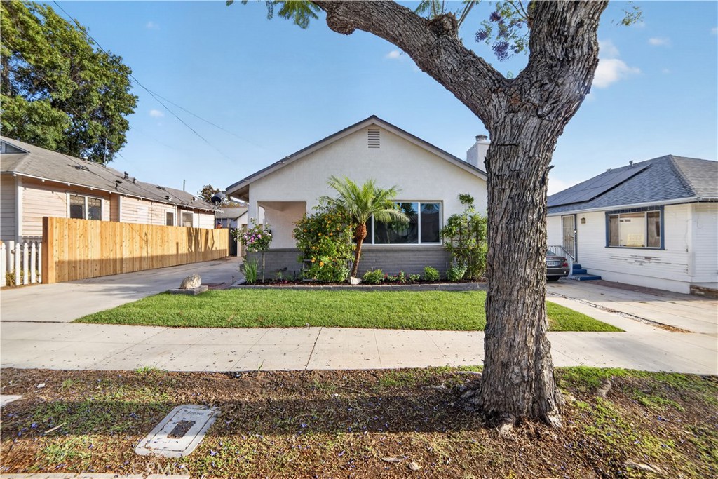 12522 Broadway Property Photo 3