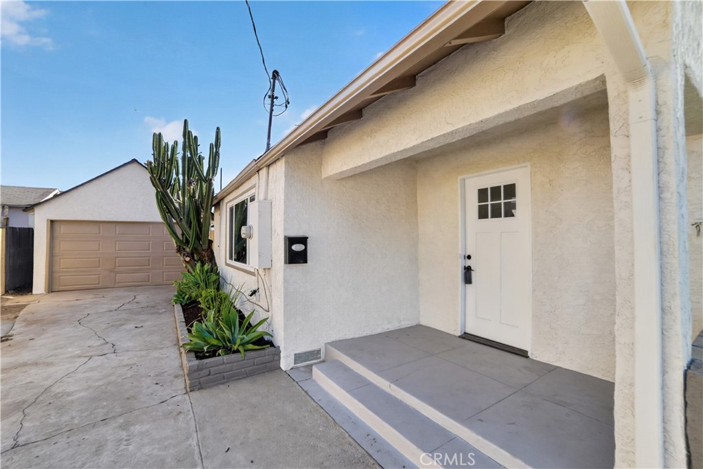 12522 Broadway Property Photo 8
