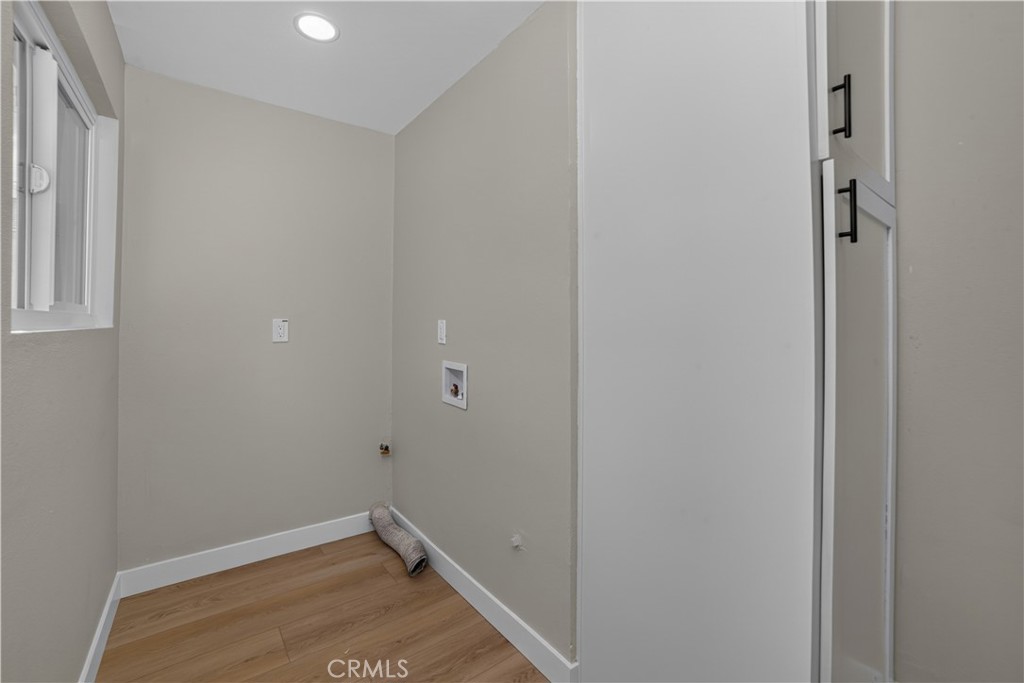 12522 Broadway Property Photo 32