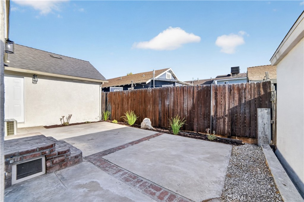 12522 Broadway Property Photo 41