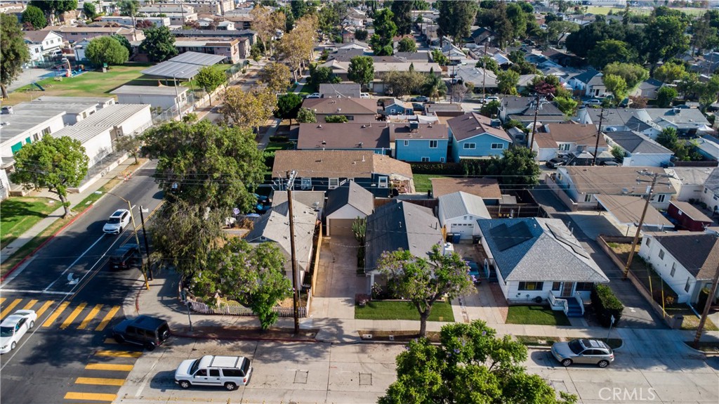 12522 Broadway Property Photo 43