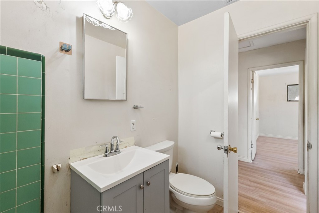 1016 Webster Property Photo 16
