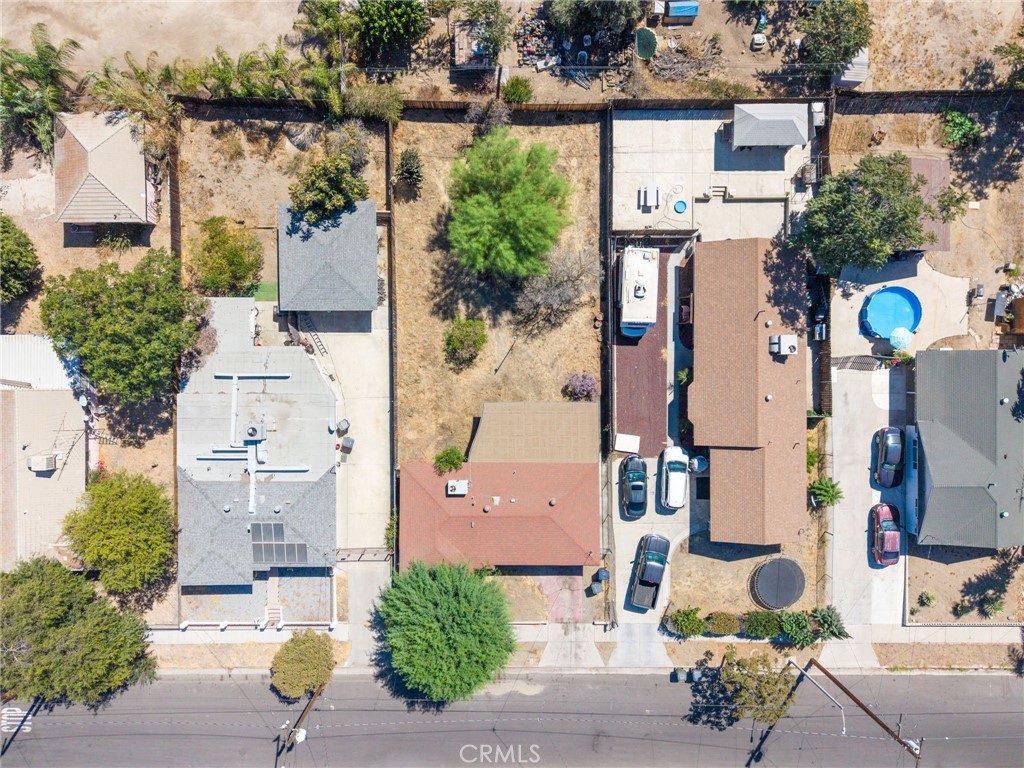 1016 Webster Property Photo 25