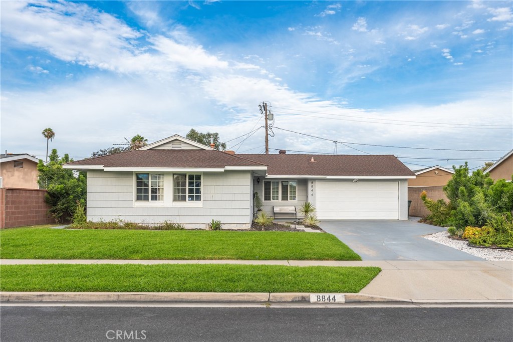 8844 Garfield Property Photo 1
