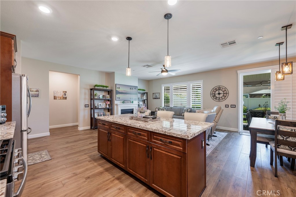 1476 Wicklow Property Photo 15