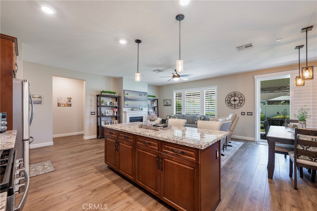 1476 Wicklow Property Photo 15