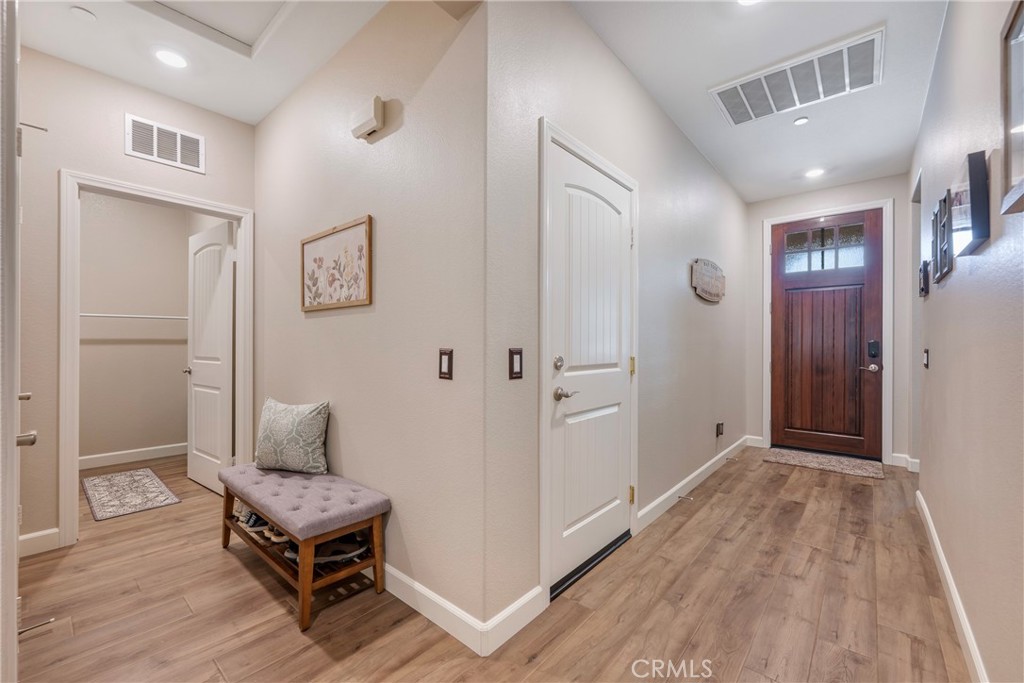 1476 Wicklow Property Photo 25