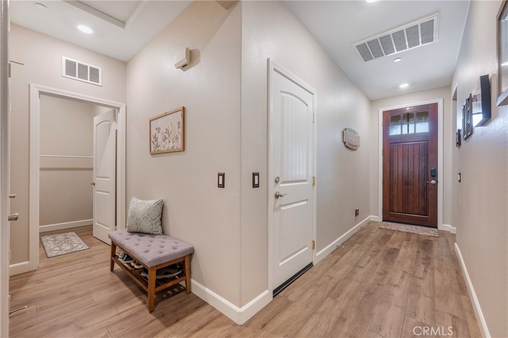 1476 Wicklow Property Photo 25