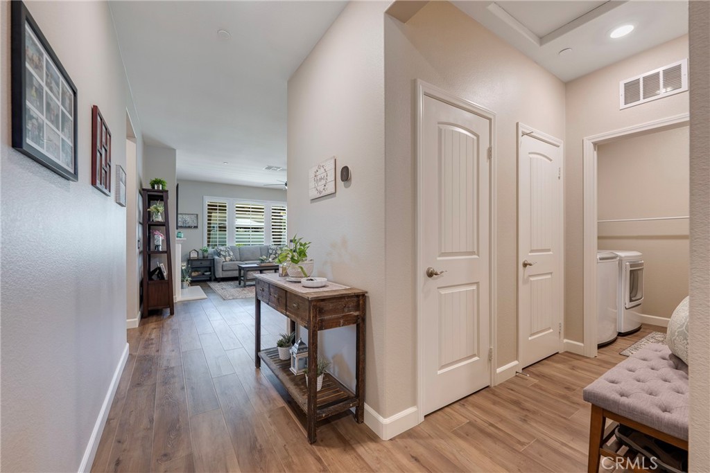 1476 Wicklow Property Photo 36