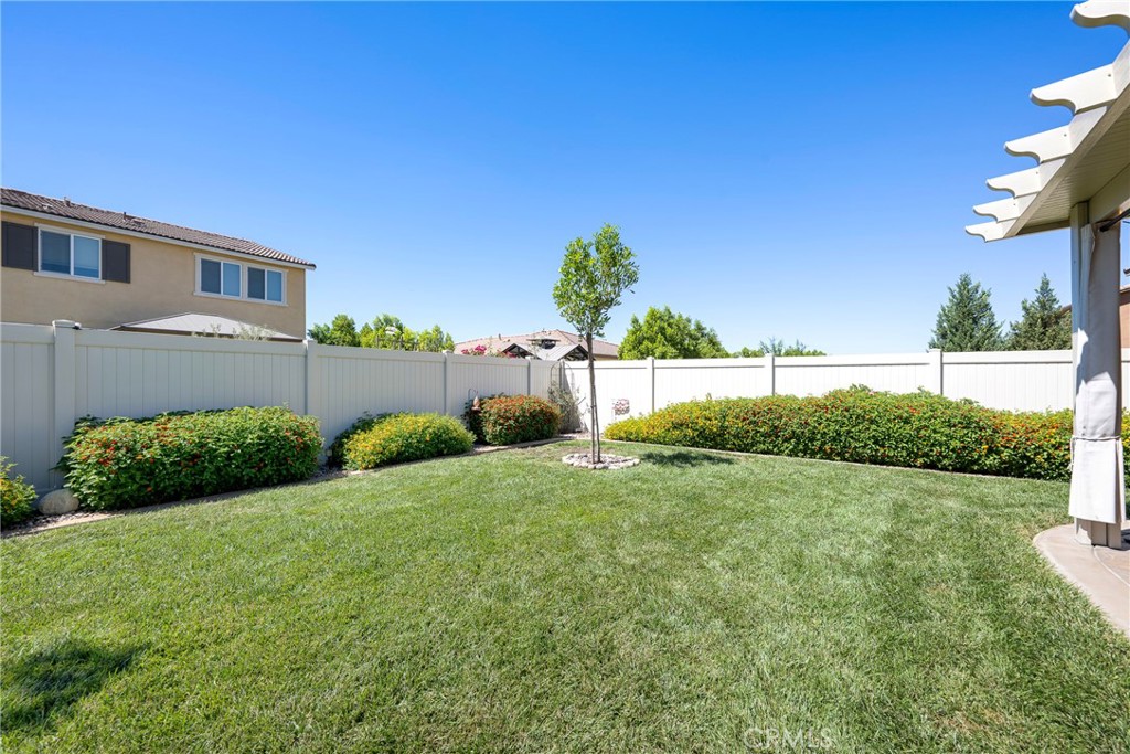 1476 Wicklow Property Photo 57