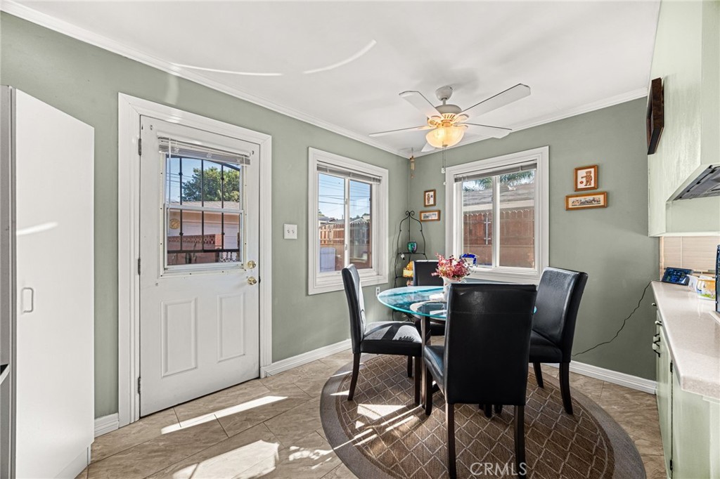 538 W F Street Property Photo 16