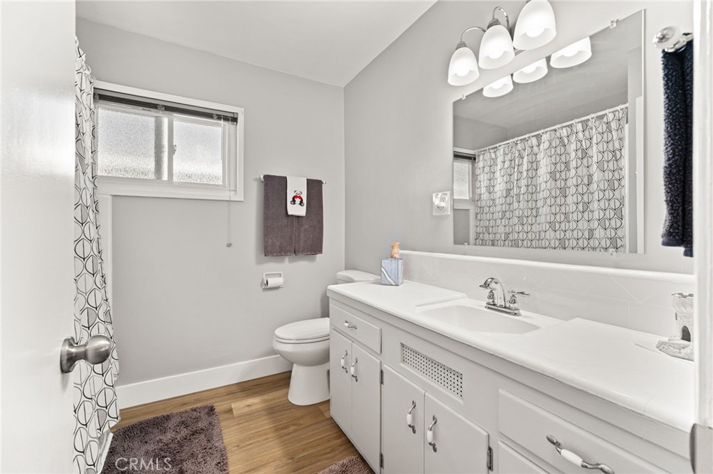 538 W F Street Property Photo 20