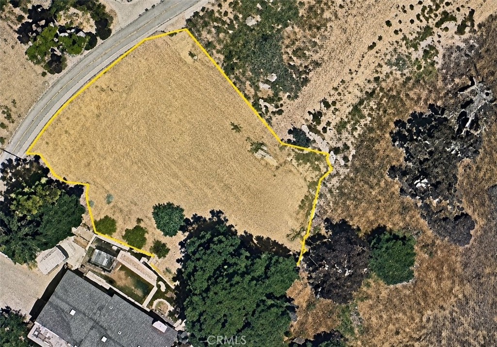 4751 N Golden Property Photo 1