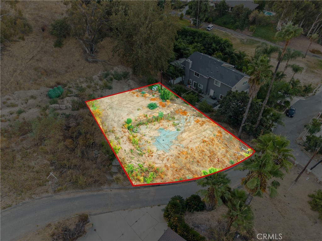 4751 N Golden Property Photo 1
