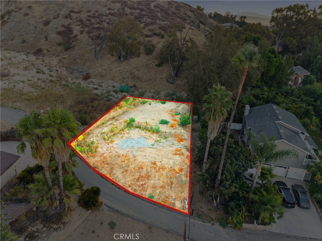 4751 N Golden Property Photo 7