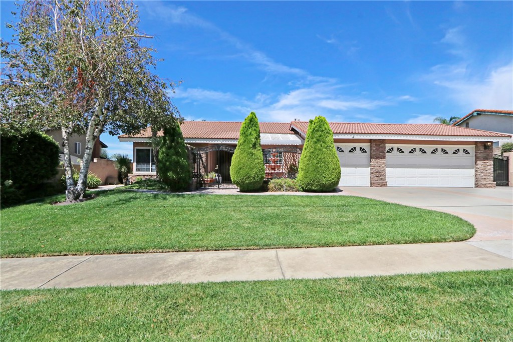 6192 Hellman Avenue Property Photo 3