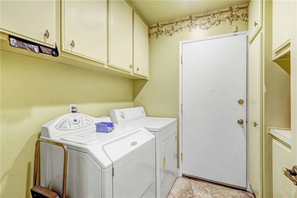 6192 Hellman Avenue Property Photo 15