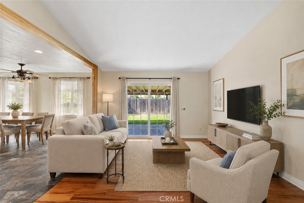 9257 Devon Property Photo 4