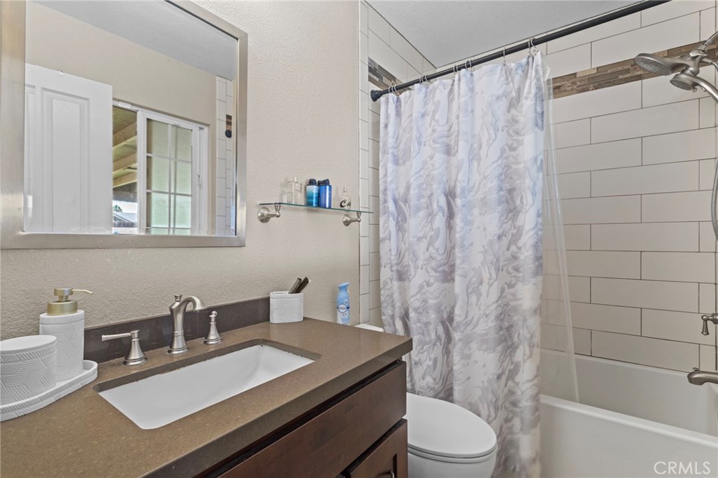 9257 Devon Property Photo 13