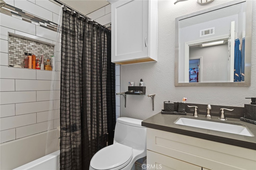 9257 Devon Property Photo 16