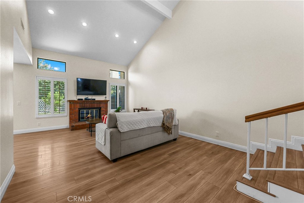 2027 Driftstone Property Photo 6
