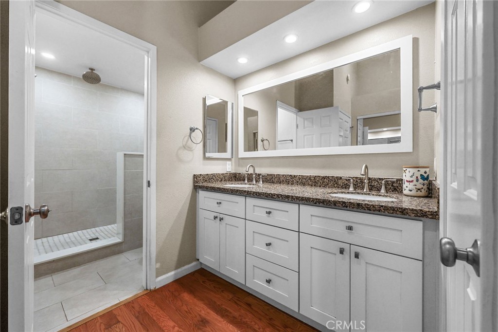 2027 Driftstone Property Photo 17