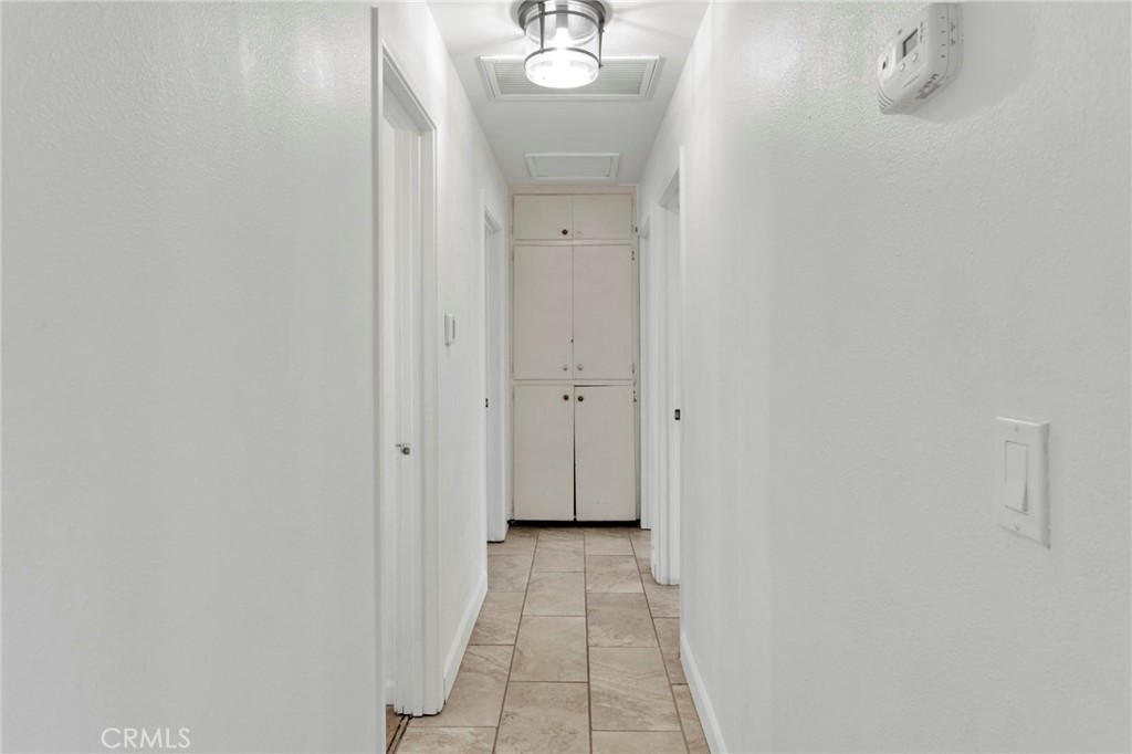 18200 Hercules Property Photo 15