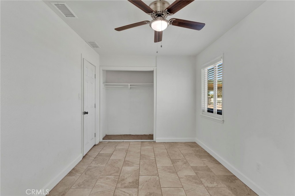 18200 Hercules Property Photo 21