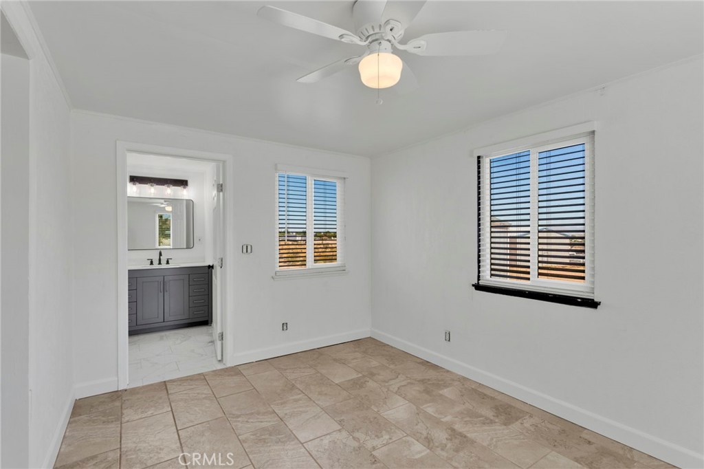 18200 Hercules Property Photo 24