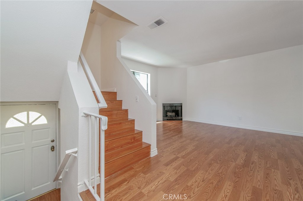 965 E Del Mar Boulevard 4 Property Photo 8