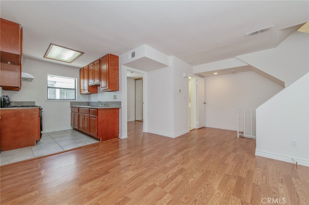 965 E Del Mar Boulevard 4 Property Photo 11