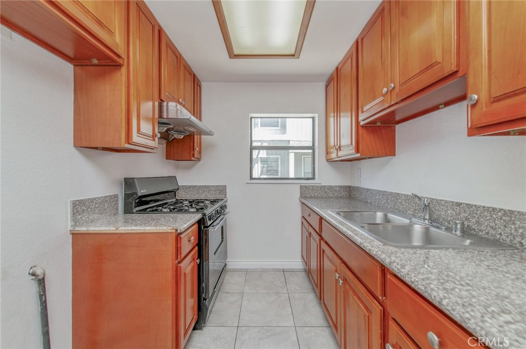 965 E Del Mar Boulevard 4 Property Photo 14