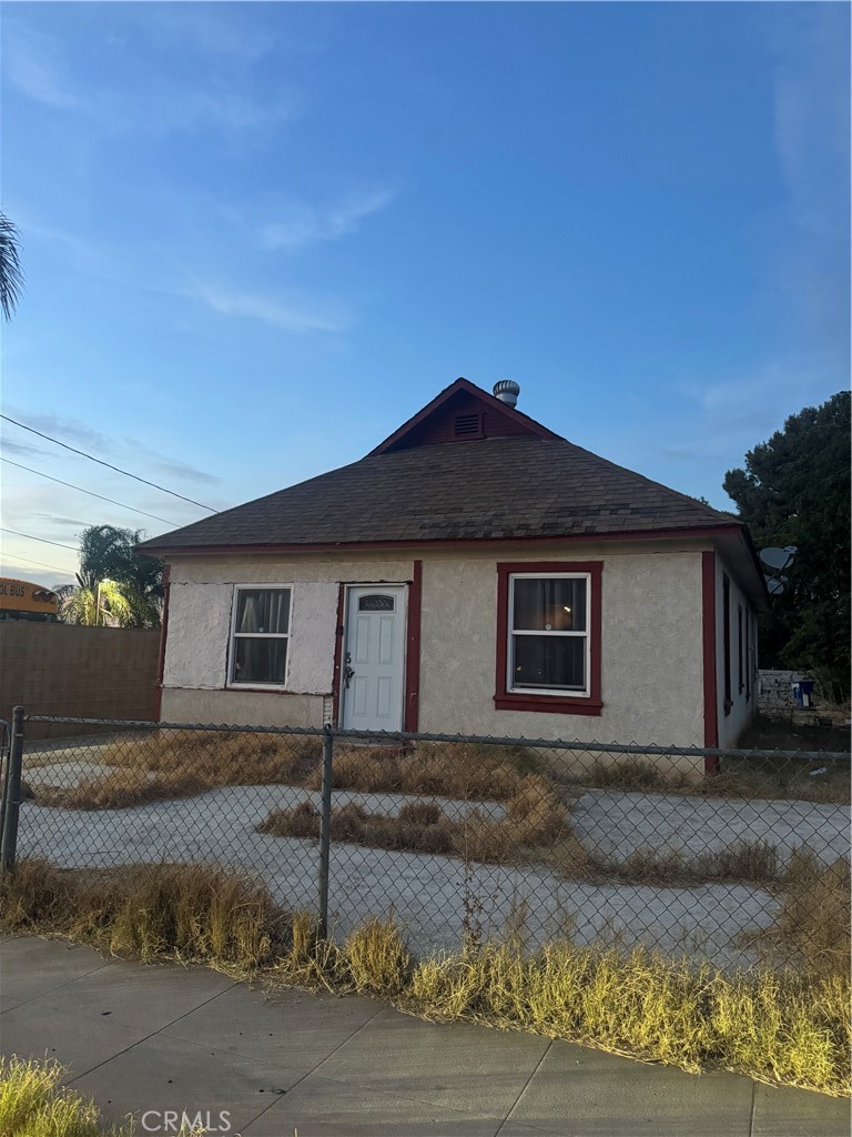 3073 Date Property Photo 1