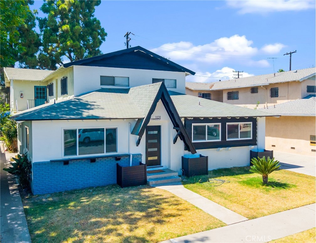 1109 S Spruce Street Property Photo 1