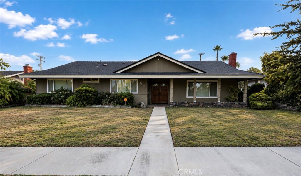 1753 N San Antonio Property Photo 1