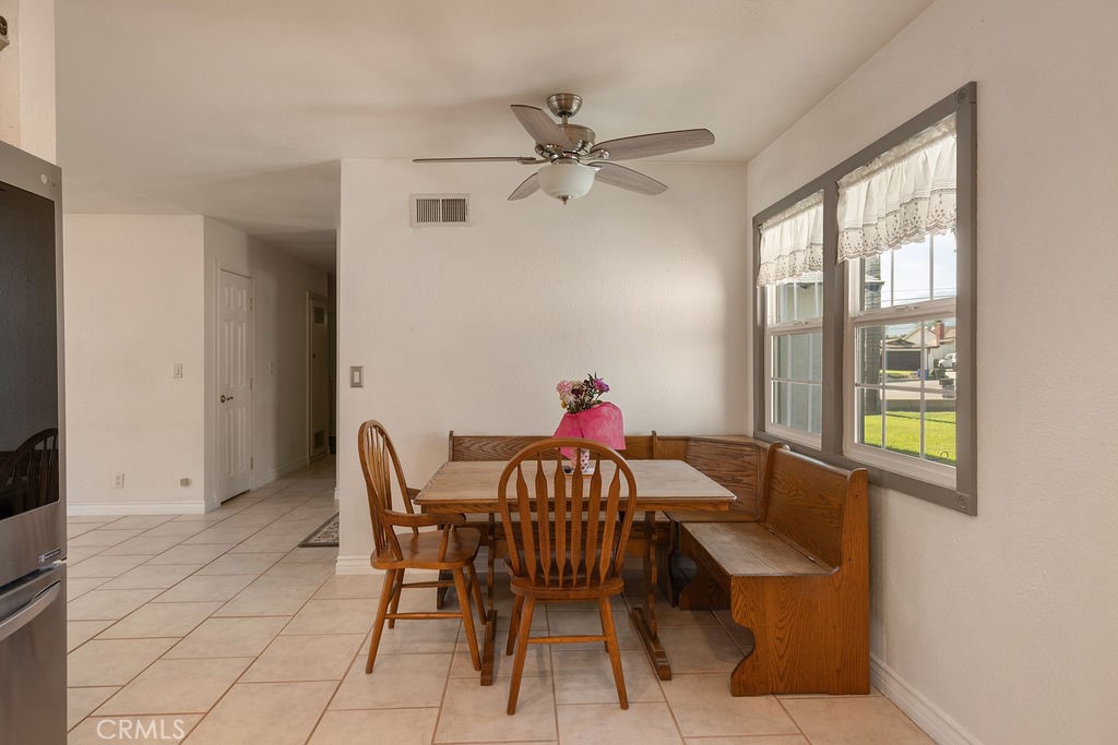 8671 La Vine Property Photo 8