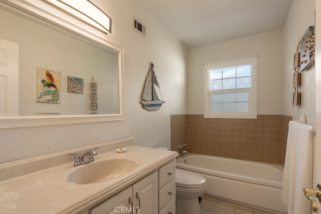 8671 La Vine Property Photo 17
