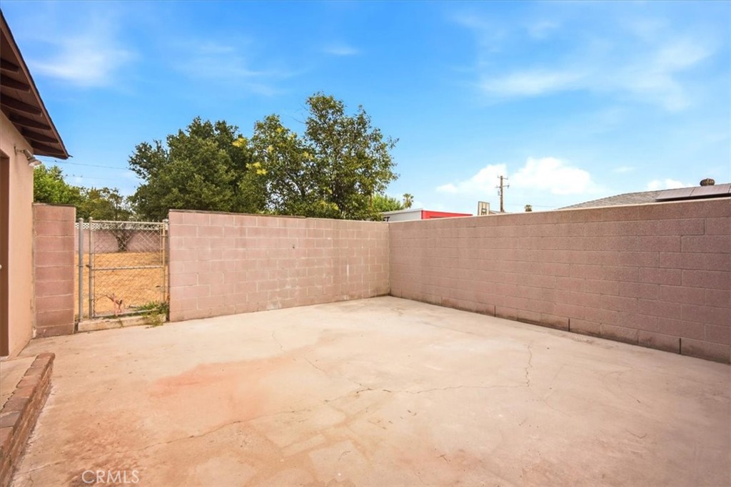 548 E Etiwanda Property Photo 29