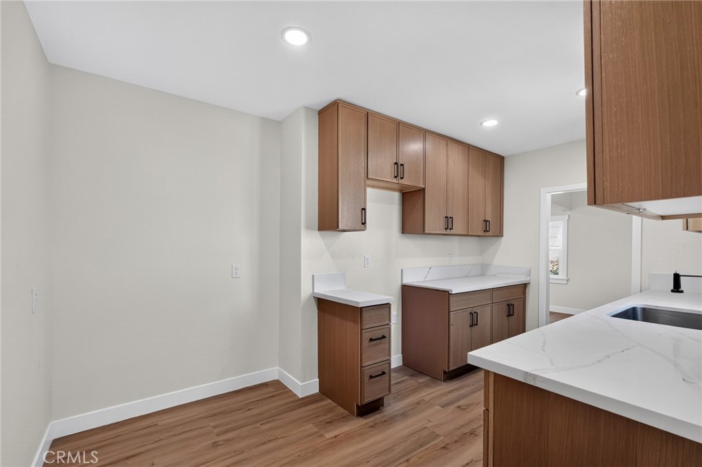 24232 4th Street Property Photo 5