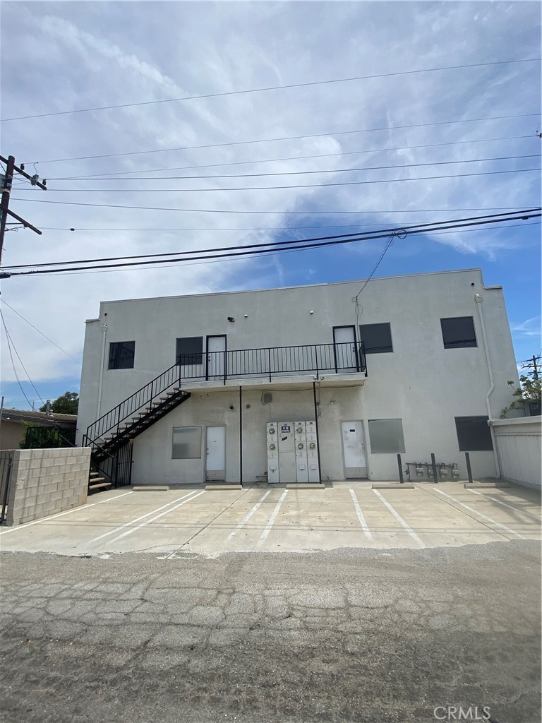 669 S 2nd Avenue Property Photo 11